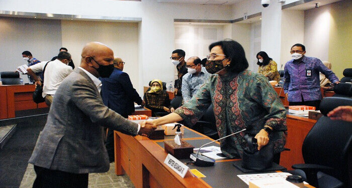 Dampak Naiknya Subdisi Energi, Banggar DPR Setujui APBN 2022 Jadi Rp3.106 Triliun