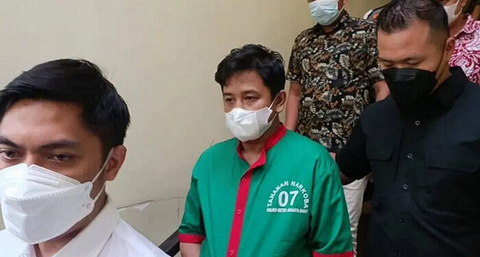 Gitaris Kahitna Andrie Bayuadjie Ditangkap Polisi Dalam Kasus Penyalagunaan Narkotika Golongan 4