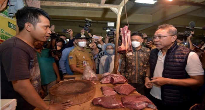 Mendag Zulkifli Hasan: Sesuai Janji, Belum Satu Bulan Minyak Goreng Rp14.000/liter