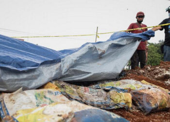 Terlalu, JNE Tak Salurkan Bansos Presiden, Tapi Malah Dipendam Selama Dua Tahun di Lahan Serap di Depok