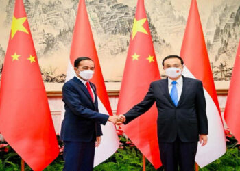 Jokowi Lakukan Pertemuan Bilateral dengan PM RRC, Bendera Merah Putih Berkibar di Kota Terlarang