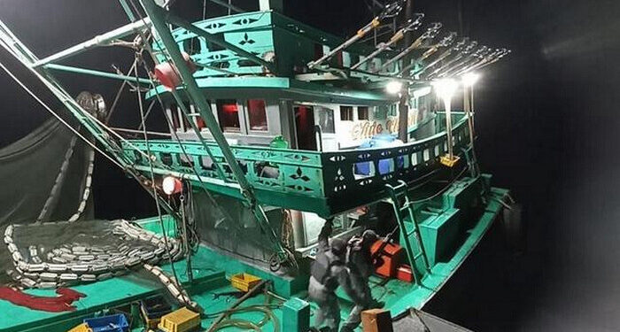 Kedapatan Curi Ikan di Natuna Utara, Bakamla Tangkap Kapal Ikan Asal Vietnam