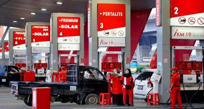 Pemerintah Bakal Naikkan Perlalite dan Solar Pekan Depan