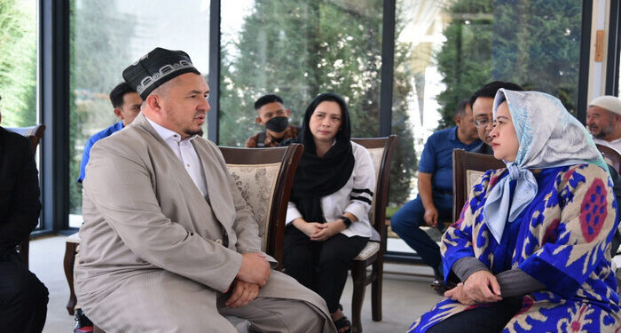 Puan Kunjungi Makam Imam Al-Bhukari di Uzbekistan yang Terkait Erat dengan Bung Karno