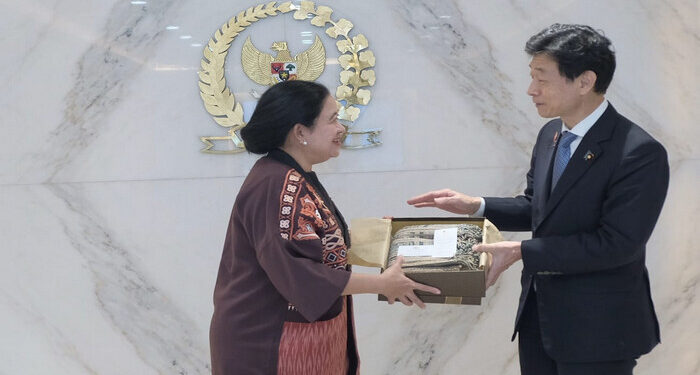 Terima Menteri Ekonomi Jepang, Puan Tekankan Soal Investasi Hingga Kerja Sama Teknologi