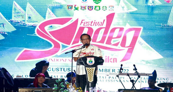 Mendagri Puji Filosofi Perahu Sandeq dan Semangat Pasandeq