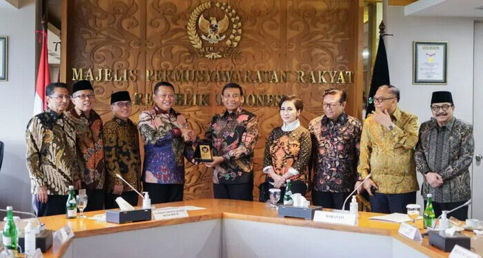 MPR Evaluasi Mekanisme Pilkada Langsung, Diusulkan Dipilih DPR atau DPRD