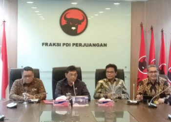 Soal Tragedi Kanjuruhan, Johan Budi Minta Pemerintah Jangan Hanya Evaluasi, Tapi juga Harus Pidanakan