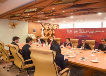 Puan Dorong Peningkatan Investasi Tiongkok dan Singapura Lewat Bilateral Parlemen