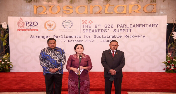 Peringati Hari Parlemen Nasional, Puan Ajak Anggota DPR Menyatu dengan Rakyat