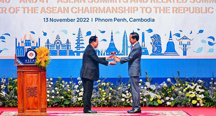 Jokowi Terima Mandat Indonesia Ketua ASEAN 2023