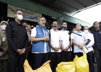 Sinergi Kemendag dan Bapanas Pantau Pasar Induk Beras Cipinang, Mendag Zulkifli Hasan Tegaskan Stok Beras Medium Aman