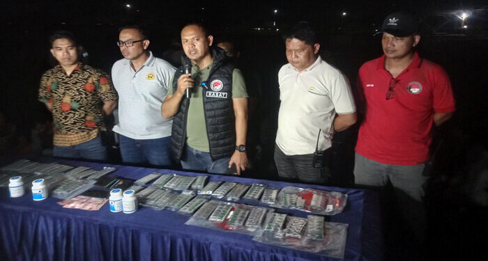 Jual Obat Terlarang ke Remaja, Polres Bekasi Grebek Toko Obat di Cikarang Utara