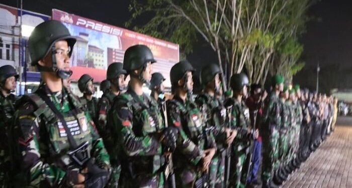 TNI dan Polri Gelar Patroli Cegah Pengibaran Bendera Bulan Bintang