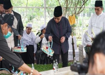 Pengurus DPP PDI Perjuangan Ziarah ke Makam Fatmawati