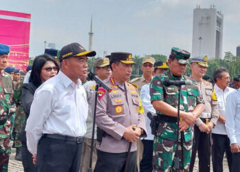 Kapolri-Panglima TNI Pimpin Apel Gelar Pasukan Operasi Pengamanan Nataru 2023 di Monas