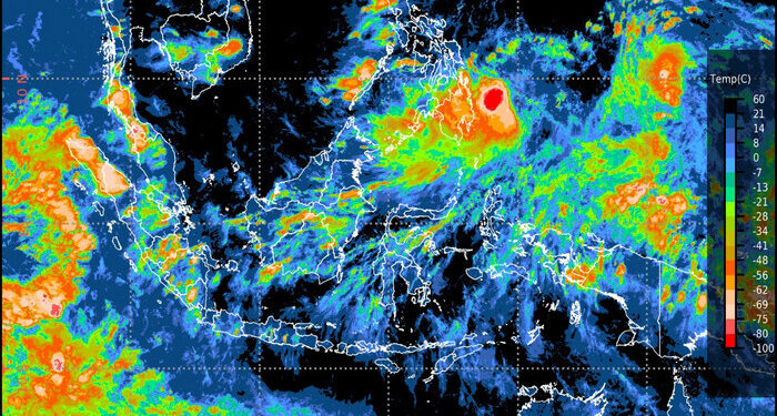 BMKG Peringatkan Empat Provinsi Waspadai Bencana Hidrometeorologi
