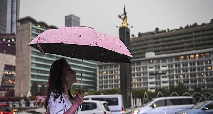 BMKG Prediksi Jaksel-Jaktim Hujan Petir Pada Sabtu petang