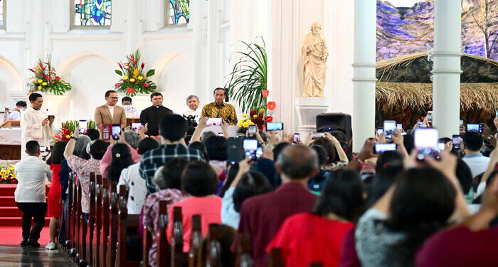 Tak Hanya Ucapkan Selamat Natal, Jokowi juga Kunjungi Sejumlah Gereja di Bogor Meninjau Langsung Ibadah Umat Kristiani