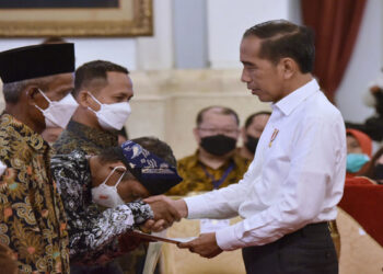 Presiden Serahkan 1,55 Juta Sertifikat Tanah untuk Rakyat