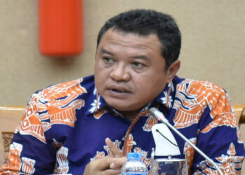 Lamhot Sinaga Soroti Kondisi Jalan Rusak di Desa Janjiraja dan Holbung, Samosir