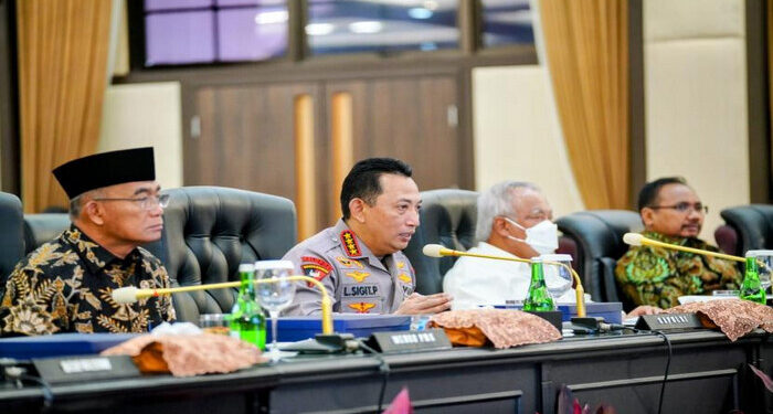 Kapolri Pastikan Kelancaran Lalu Lintas Saat Nataru