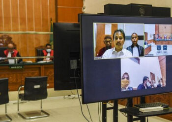 Mantan Menpora Roy Suryo Divonis Penjara 9 Bulan Perkara Meme Stupa Borobudur