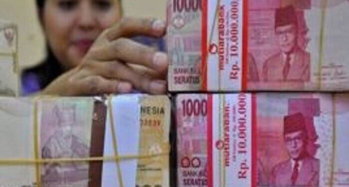 Rupiah Melemah Seiring Pasar Hindari Aset Berisiko