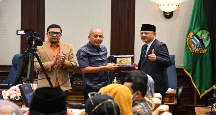 Komisi II DPR Desak Pemerintah Segera Beri Kepastian Nasib Para Tenaga Honorer