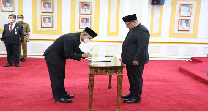 Penjabat Gubernur Papua Barat Daya Lantik Edison Siagian Jadi Penjabat Sekda