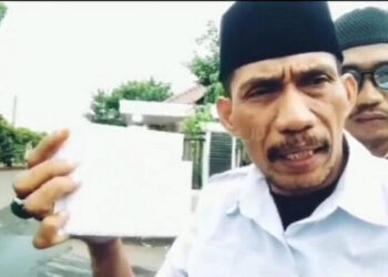 Kalah Pemilihan Ketua LPM Bedahan, Depok, Dapat Suara Cuma Dua Biji, Bang Bangor Minta ‘Amplopnya’ Berisi Uang Rp 1 Juta Dikembalikan