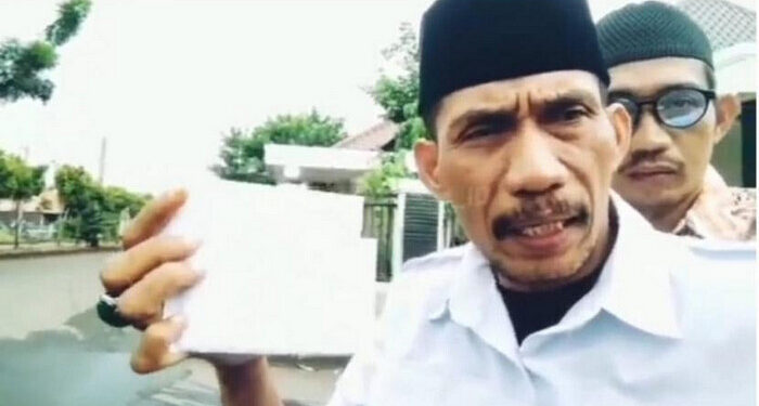 Kalah Pemilihan Ketua LPM Bedahan, Depok, Dapat Suara Cuma Dua Biji, Bang Bangor Minta ‘Amplopnya’ Berisi Uang Rp 1 Juta Dikembalikan