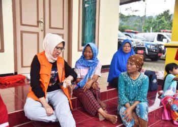 Sebagian Warga Lereng Semeru Mengungsi Akibat Luncuran Awan Panas