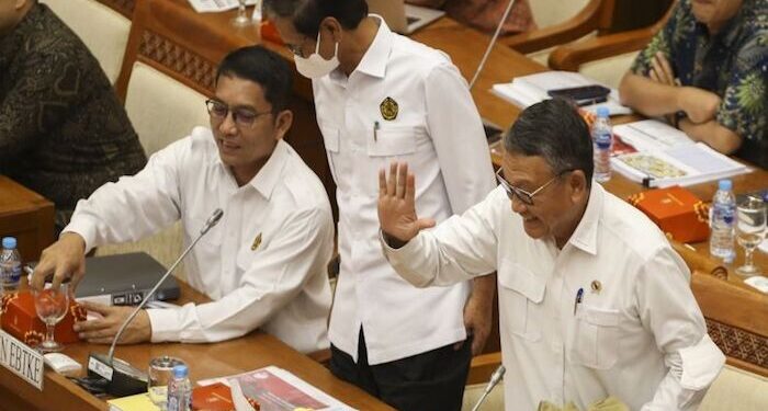 Menteri ESDM Pastikan Skema “Power Wheeling” Tak Masuk RUU EBET