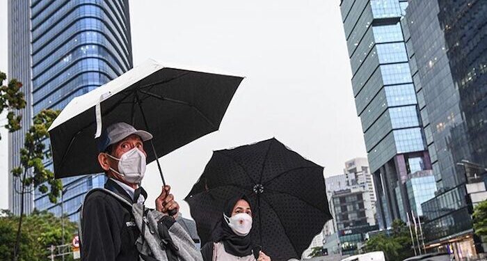 BMKG: Hujan Disertai Angin Kencang Guyur Jakarta Selatan-Jakarta Barat