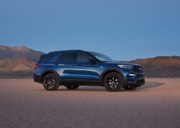 Ford Tarik Hampir Setengah Juta Kendaraan karena Cacat Kamera