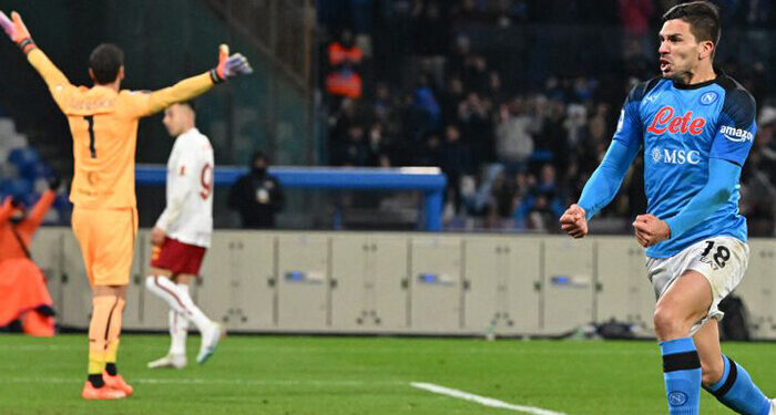 Gol Giovanni Simeone Kunci Kemenangan 2-1 Napoli atas Roma