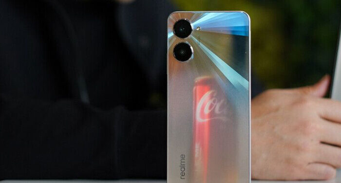 Realme Ungkap Persiapan Hadirkan “Smartphone” bertema Coca-Cola