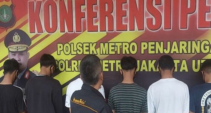 Pelajar Terlibat Tawuran Terancam Sanksi Pencabutan Bantuan Pendidikan