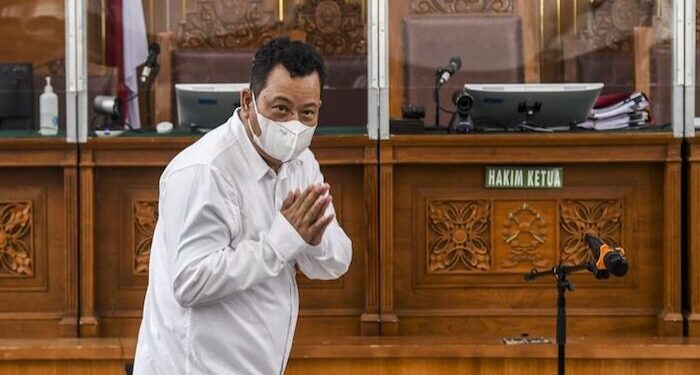 Jaksa Penuntut Umum Tuntut Kuat Ma’ruf 8 tahun