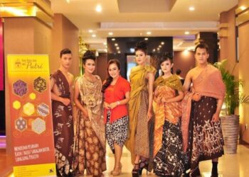 Batik Pewarna Alam Asal Semarang Tembus Pasar Internasional