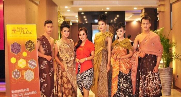 Batik Pewarna Alam Asal Semarang Tembus Pasar Internasional