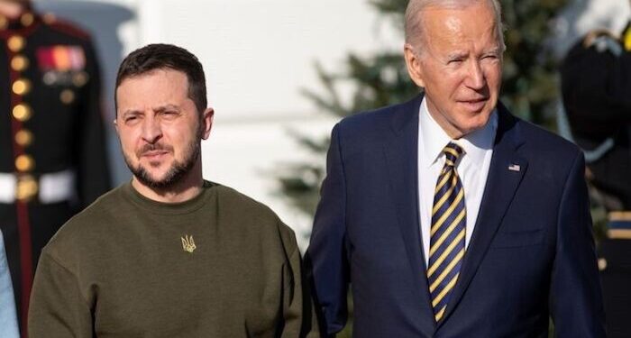 Presiden Ukraina Setujui Sanksi Terhadap 198 Tokoh Budaya, Media Rusia