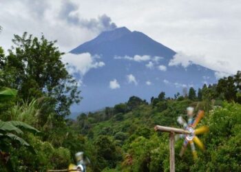 Gunung Kerinci Kembali Erupsi