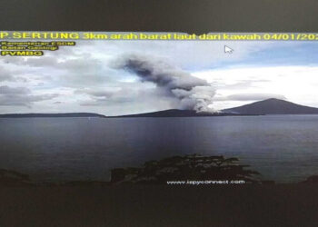 Gunung Anak Krakatau Erupsi Lagi Lontarkan Abu Vulkanik Setinggi 300 Meter