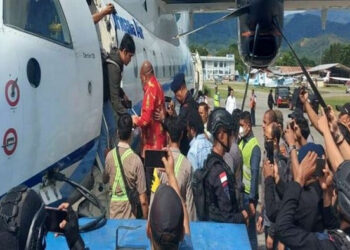 KPK Akhirnya Tangkap Lukas Enembe Meski Massa Pendukungnya Tidak Terima