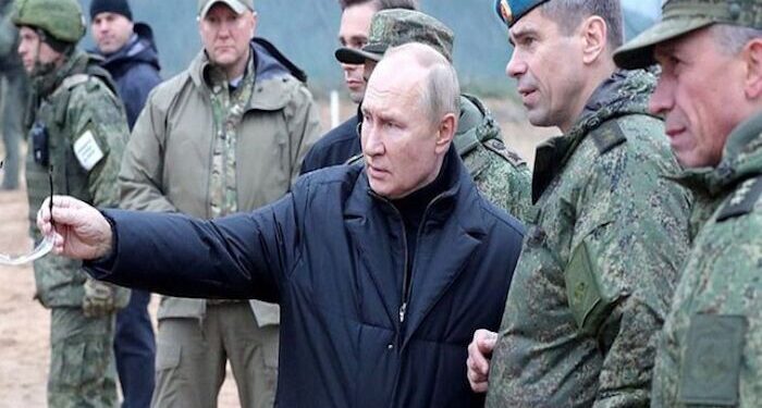 Mantan PM Jepang Pertanyakan Dukungan Berlebihan untuk Ukraina