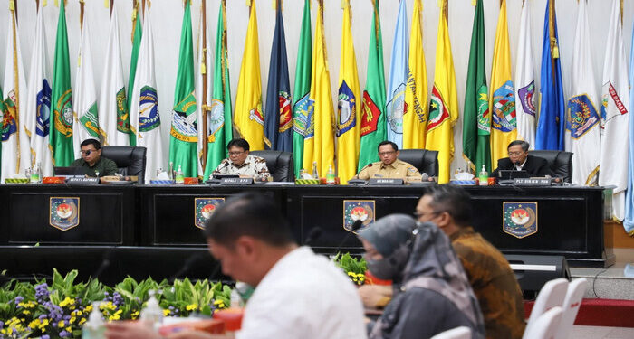 Mendagri Sebut Kepemimpinan Kepala Daerah Penting dalam Pengendalian Inflasi