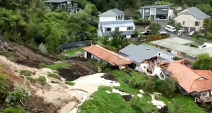 Empat Orang Tewas dan Beberapa Hilang Akibat Topan Gabrielle