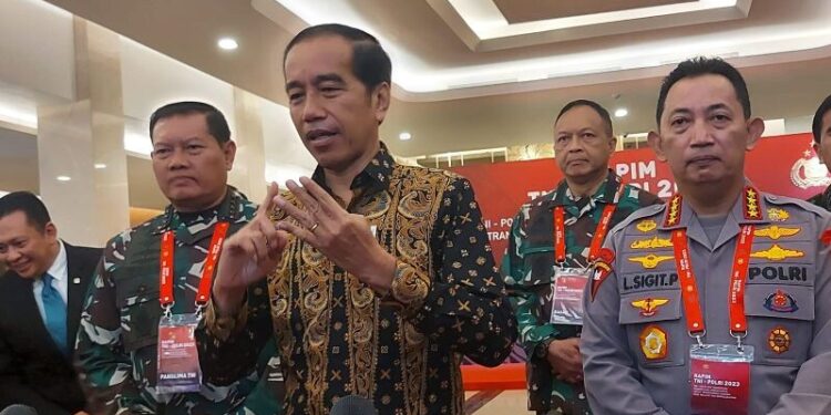 Jokowi Kembali Wanti-Wanti Kapolda/Pangdam Jika Terjadi Karhutla